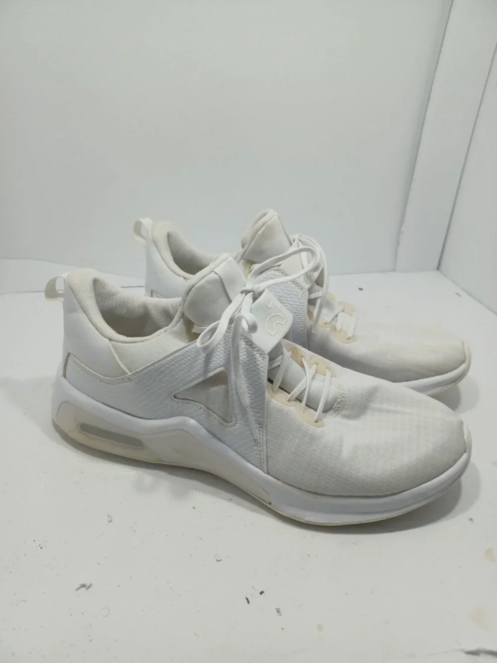 Nike Womens Air Max Bella TR 5 DD9285-100 White Casual Shoes Sneakers Size 11 %